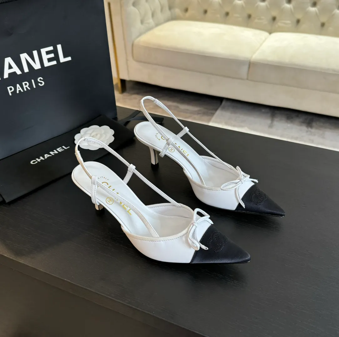 👟👟Ex-factory price 480👟👟 Chanel handmade lambskin Mary Jane sandals, ten stars for cuteness, exquisite camellia hardware decoration, dark flesh pink, high-density towel lining, super comfortable for feet. Fabric: imported sheepskin, Italian genuine leather outsole Size: #35-40